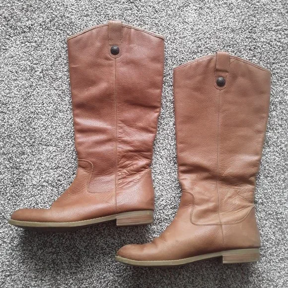 Women's Boots - Size 8 - Picture 2 of 6